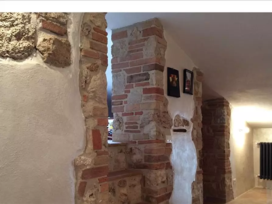 Immagine 10 di Appartamento in vendita  a Sarteano