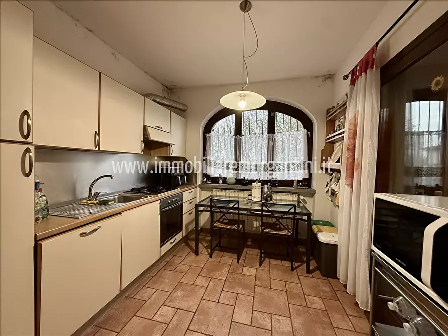 Immagine 8 di Villa in vendita  a Sarteano