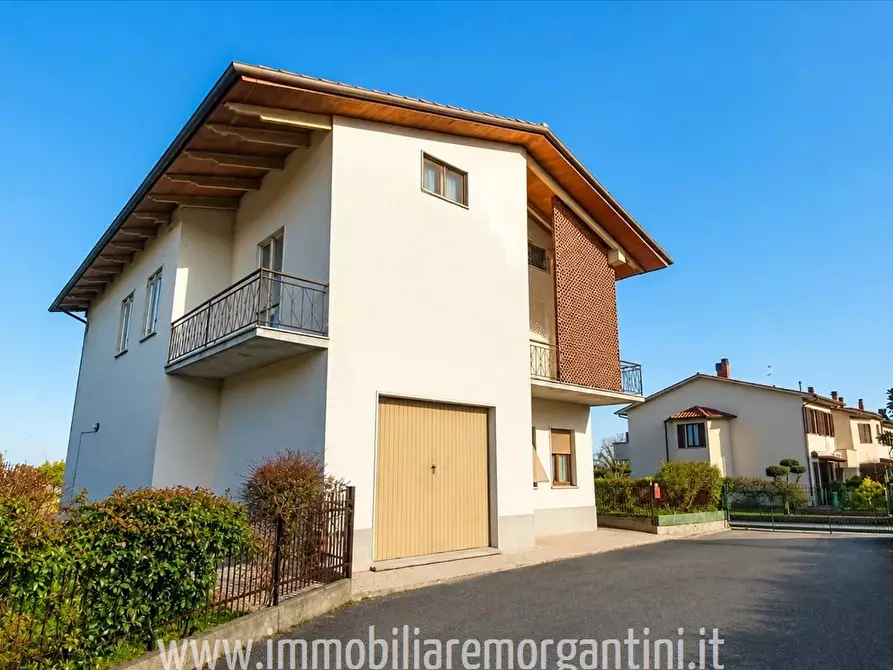 Immagine 1 di Villa in vendita  a Sarteano