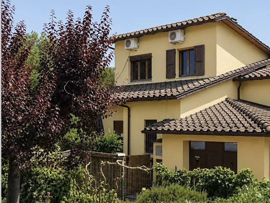 Immagine 1 di Villetta a schiera in vendita  a Sarteano
