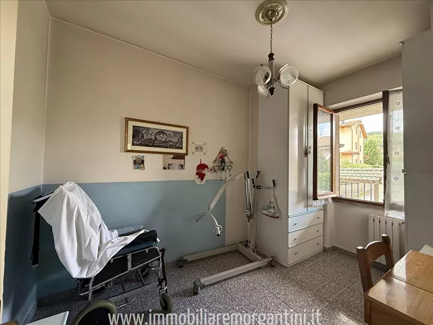Immagine 10 di Appartamento in vendita  a Sarteano