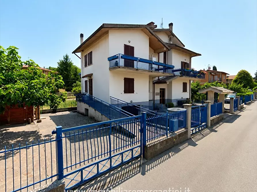Immagine 1 di Appartamento in vendita  a Sarteano