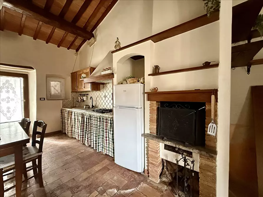 Immagine 3 di Appartamento in vendita  a Sarteano
