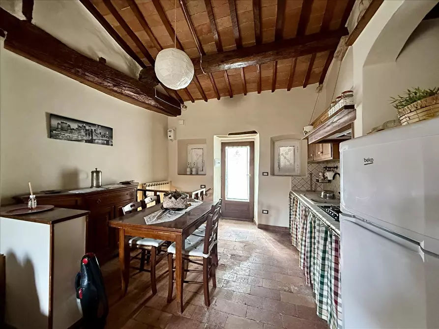 Immagine 2 di Appartamento in vendita  a Sarteano
