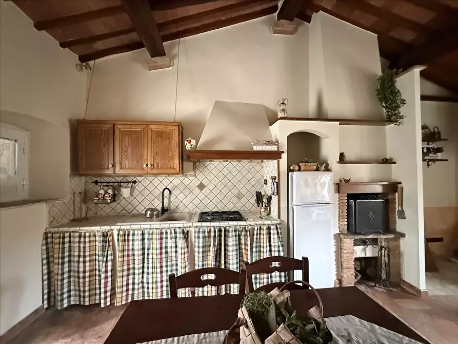 Immagine 4 di Appartamento in vendita  a Sarteano