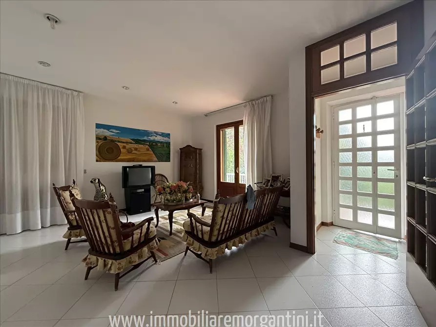Immagine 9 di Villa in vendita  a Sarteano