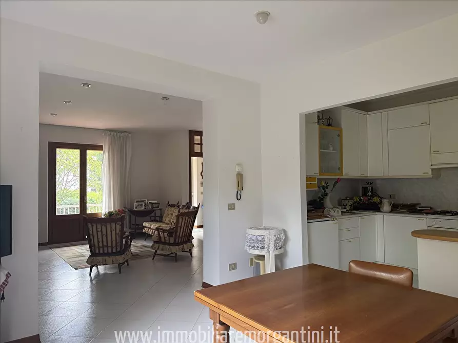 Immagine 5 di Villa in vendita  a Sarteano
