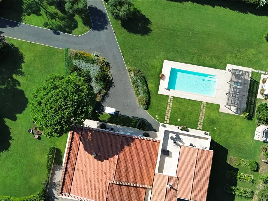 Immagine 4 di Villa in vendita  a Castiglione Della Pescaia