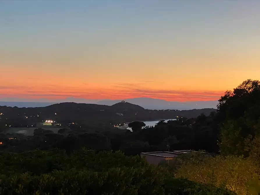 Immagine 1 di Villa in vendita  a Castiglione Della Pescaia
