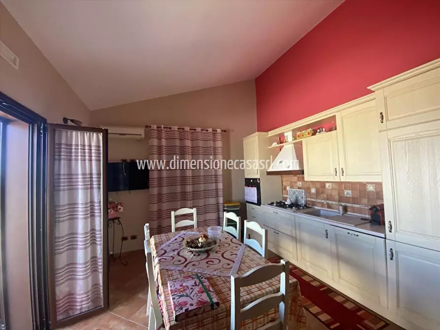 Immagine 5 di Villa in vendita  in Contrada Mendola SNC a Caltanissetta