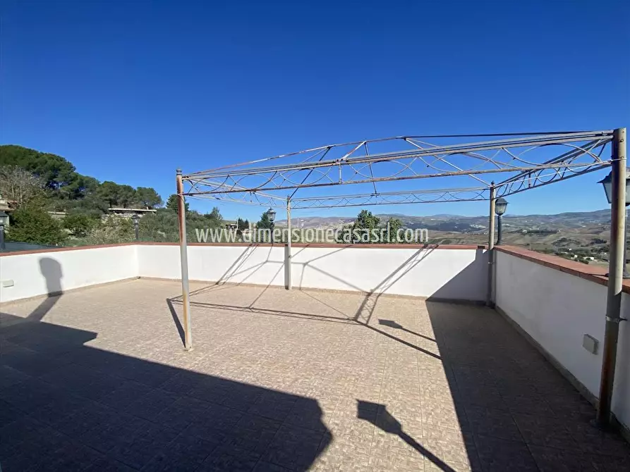 Immagine 9 di Villa in vendita  in Contrada Mendola SNC a Caltanissetta