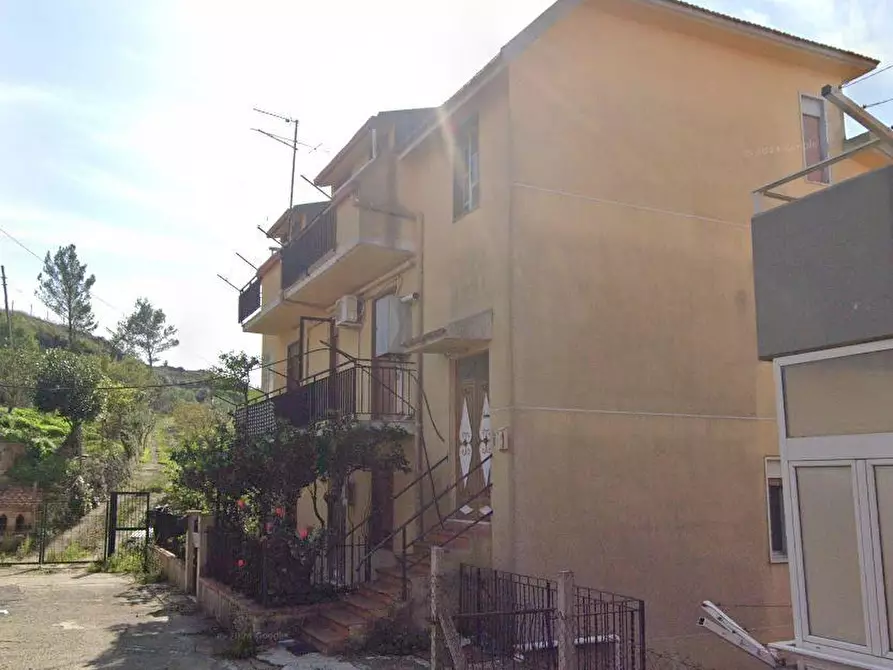 Immagine 3 di Casa indipendente in vendita  in via ruggero leoncavallo a San Cataldo