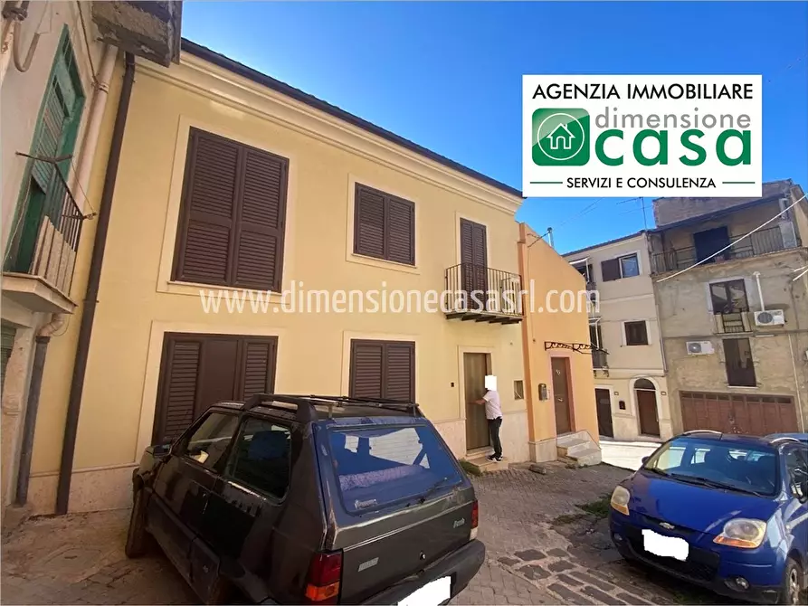 Immagine 1 di Casa indipendente in vendita  in Via Cuccia n 6 a San Cataldo