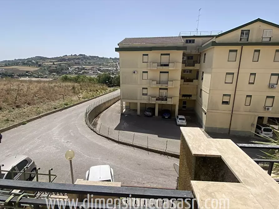 Immagine 9 di Appartamento in vendita  in viale della rinascita, 16 a San Cataldo