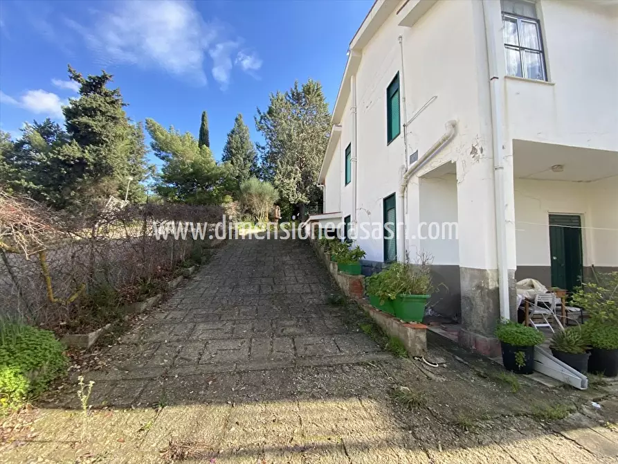 Immagine 6 di Villa in vendita  in C/DA Favarella SNC a Caltanissetta
