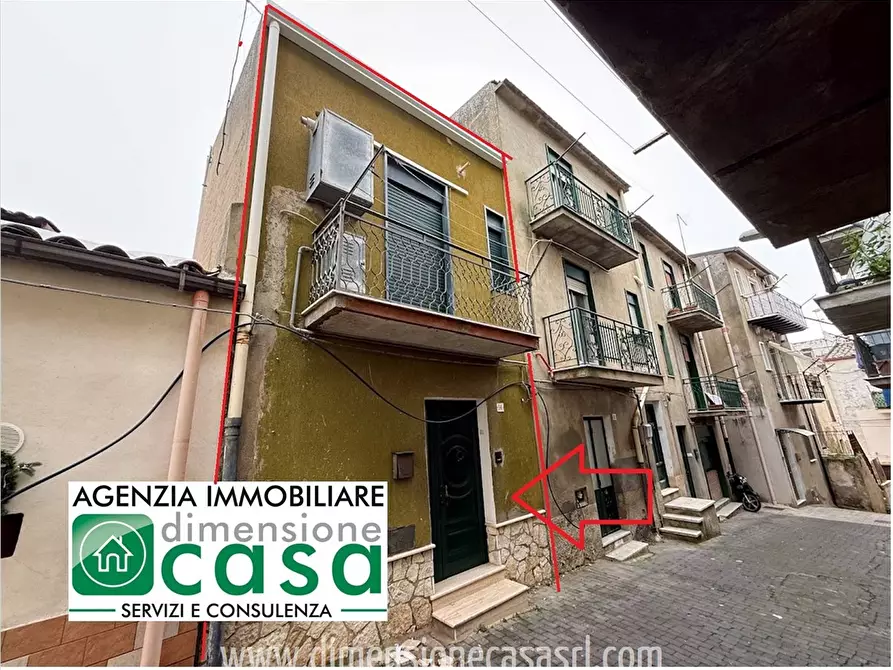 Immagine 1 di Casa indipendente in vendita  in Via occhipinti 14 a San Cataldo