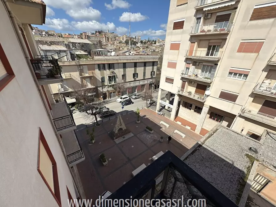 Immagine 9 di Appartamento in vendita  in piazza della repubblica 8 a San Cataldo