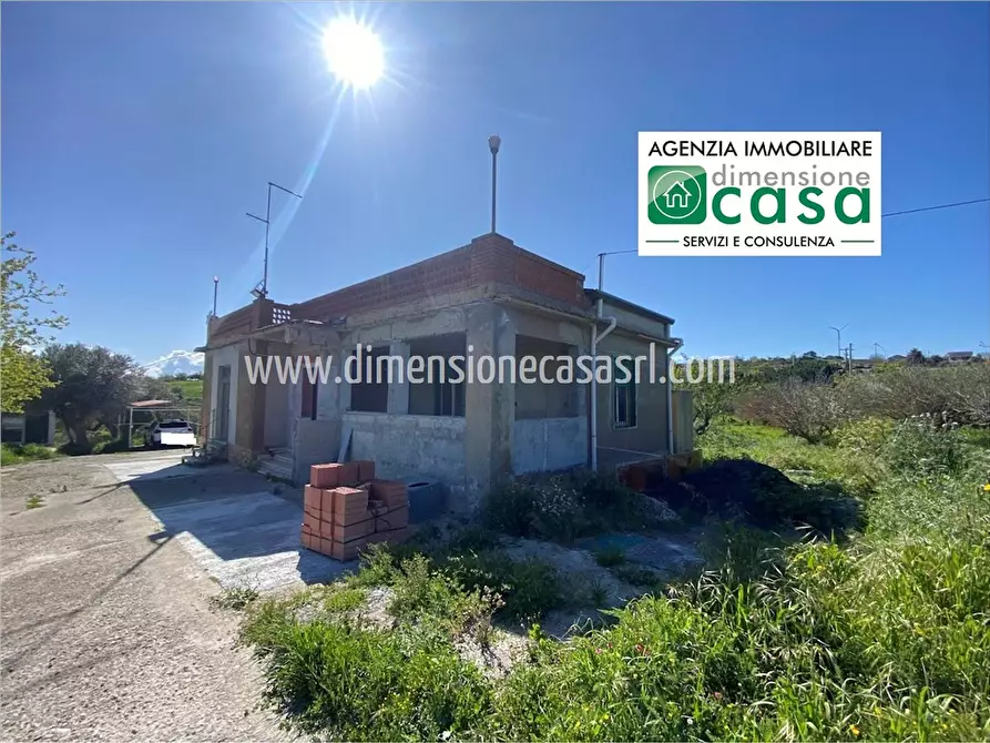 Immagine 1 di Villa in vendita  in Contrada Vassallaggi SN a San Cataldo