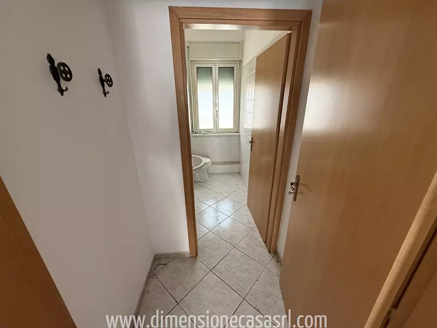 Immagine 3 di Magazzino in vendita  in via trieste 58 a San Cataldo