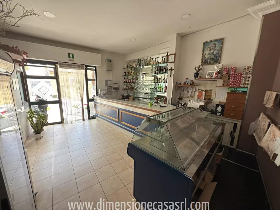 Immagine 4 di Licenza in vendita  in Via Viviano, 20 a San Cataldo