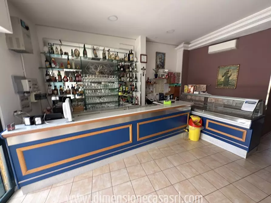 Immagine 5 di Licenza in vendita  in Via Viviano, 20 a San Cataldo
