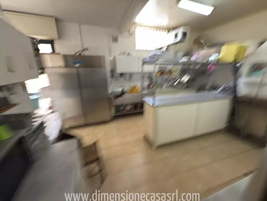 Immagine 10 di Licenza in vendita  in Via Viviano, 20 a San Cataldo