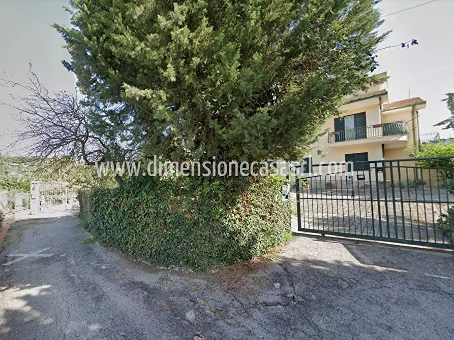 Immagine 3 di Villa in vendita  in Via Piersanti Mattarella, 10 a San Cataldo