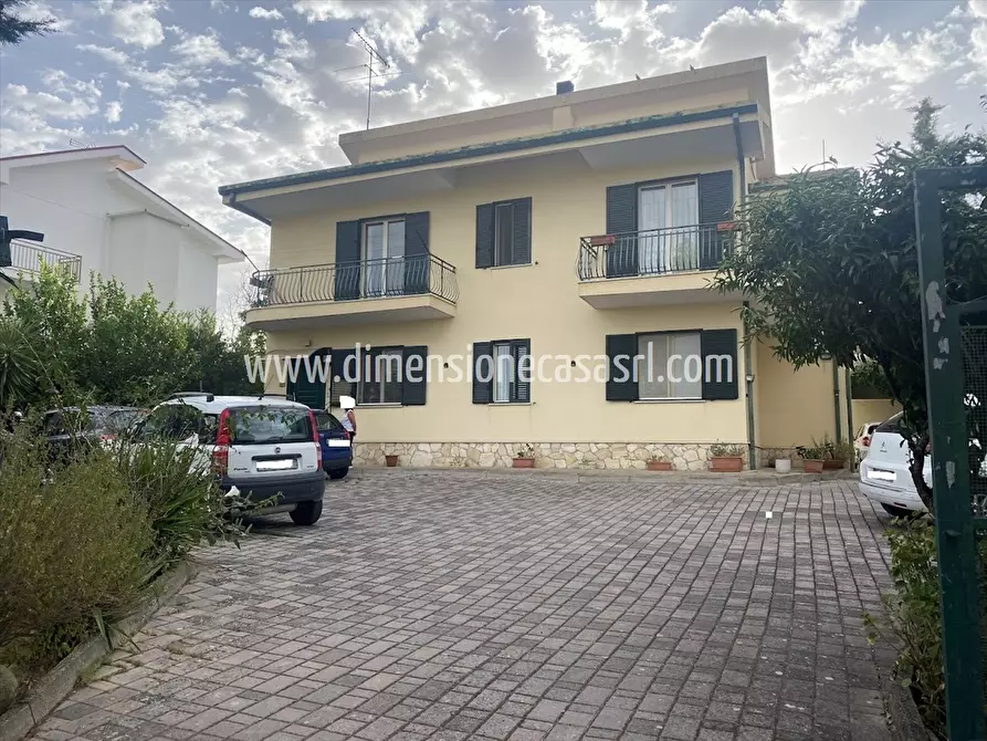 Immagine 2 di Villa in vendita  in Via Piersanti Mattarella, 10 a San Cataldo