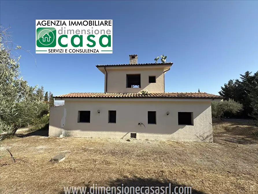 Immagine 1 di Villa in vendita  in Indirizzo non valido. a San Cataldo