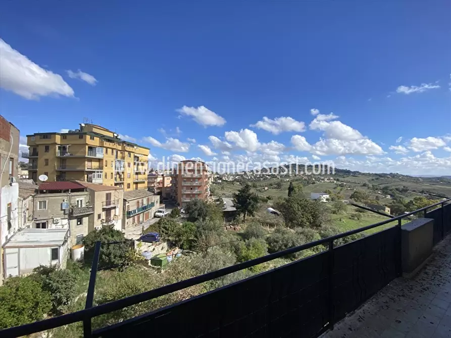 Immagine 8 di Appartamento in vendita  in Via Stazione, 37 a San Cataldo