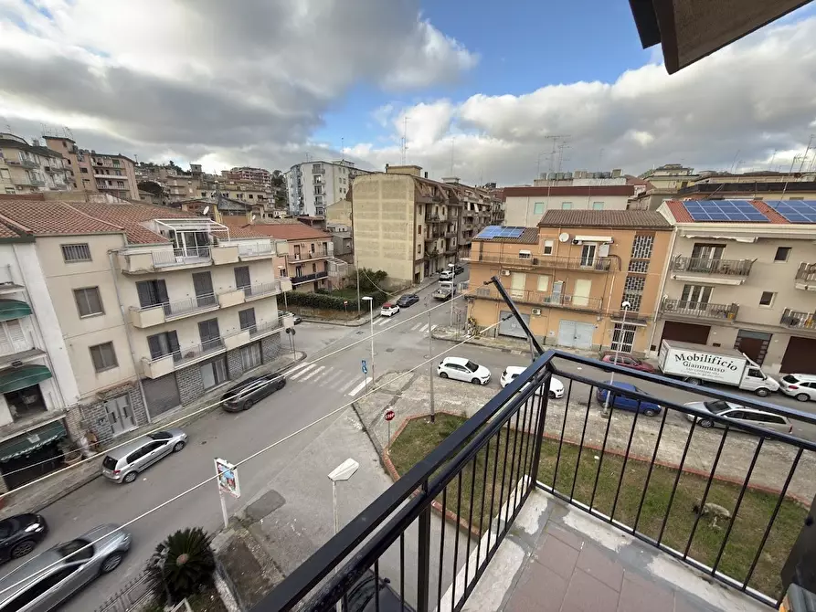 Immagine 10 di Appartamento in vendita  in Via Enrico Fermi, 11 a San Cataldo