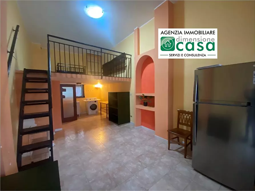 Immagine 1 di Magazzino in vendita  in Viale Kennedy, 43 a San Cataldo