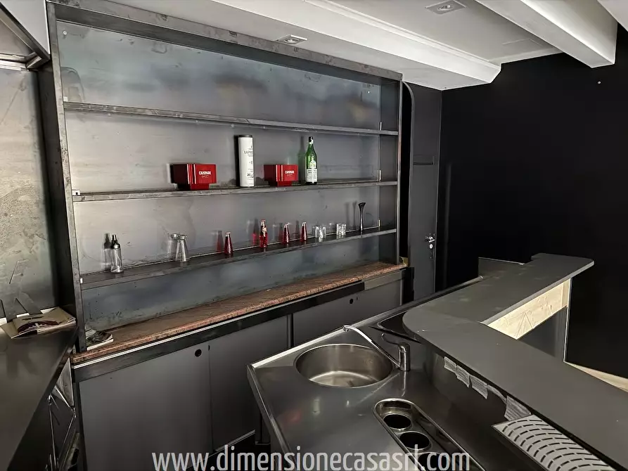 Immagine 6 di Licenza in affitto  in Corso Sicilia, 72 a San Cataldo