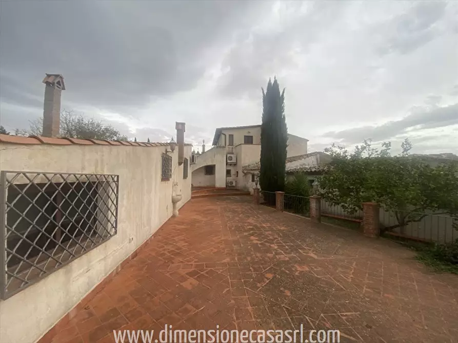 Immagine 5 di Villa in vendita  in Contrada Palo a San Cataldo
