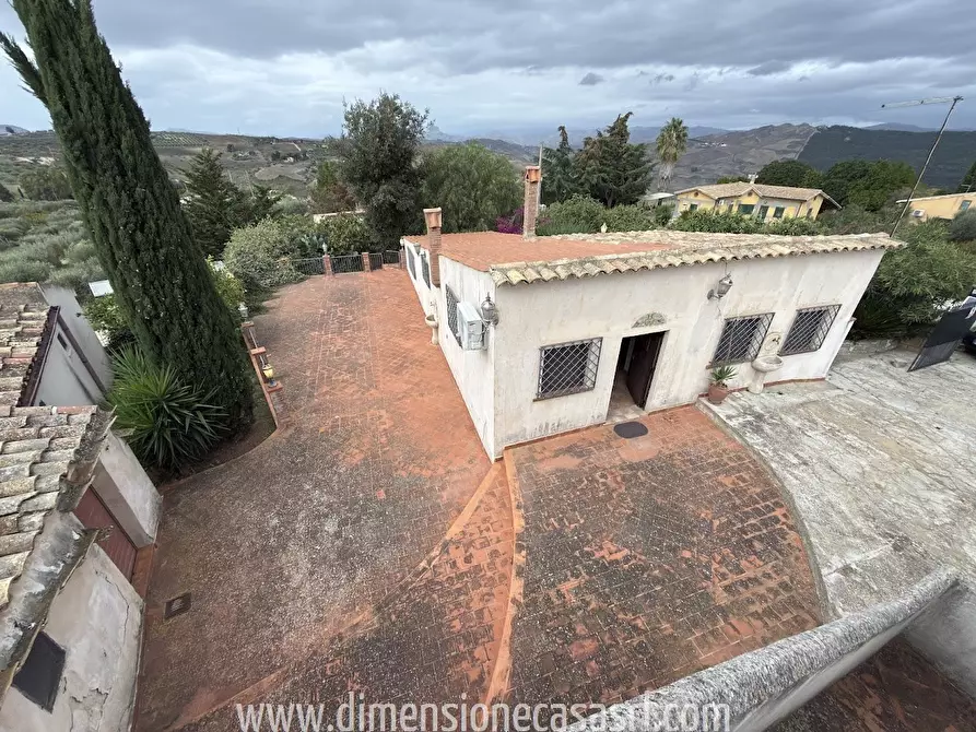 Immagine 3 di Villa in vendita  in Contrada Palo a San Cataldo