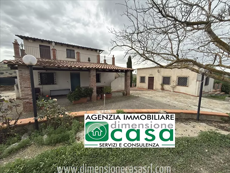 Immagine 1 di Villa in vendita  in Contrada Palo a San Cataldo