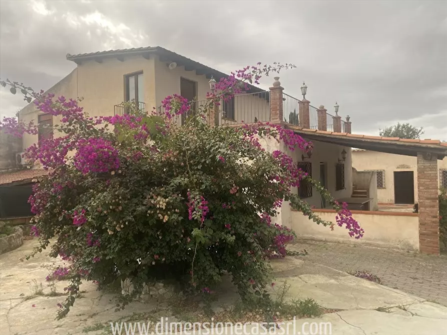 Immagine 7 di Villa in vendita  in Contrada Palo a San Cataldo