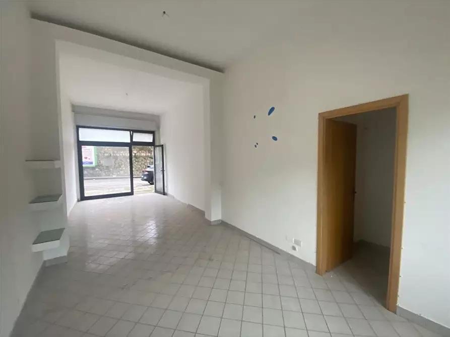 Immagine 5 di Locale commerciale in affitto  in Via Trieste, 58 a San Cataldo