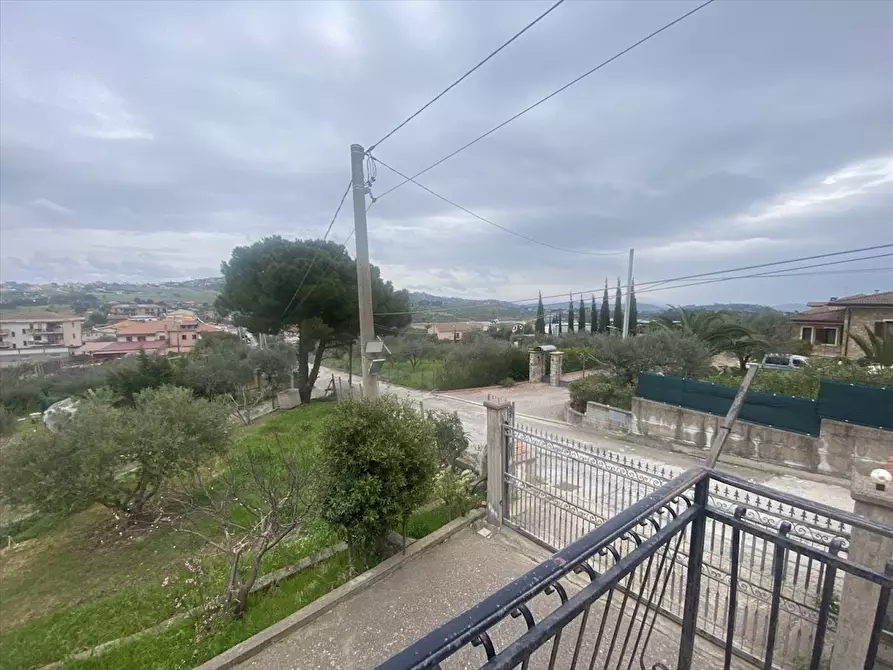 Immagine 9 di Villa in vendita  in Contrada Bigini, 78 a San Cataldo