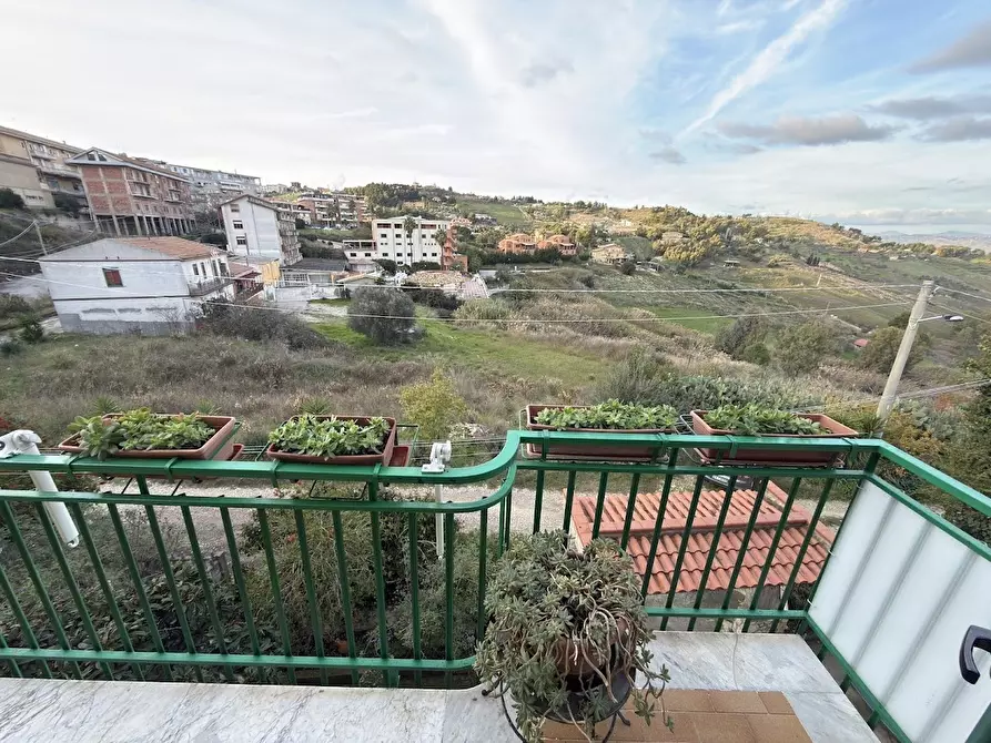 Immagine 5 di Villa in vendita  in C/da San Leonardo a San Cataldo