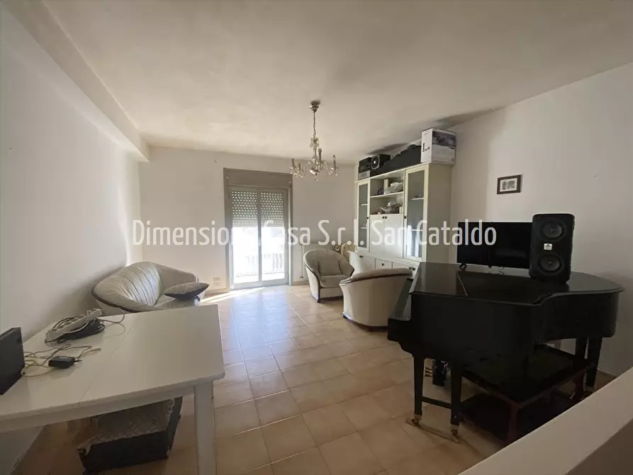 Immagine 3 di Appartamento in vendita  in Via Gabara, 11 a San Cataldo