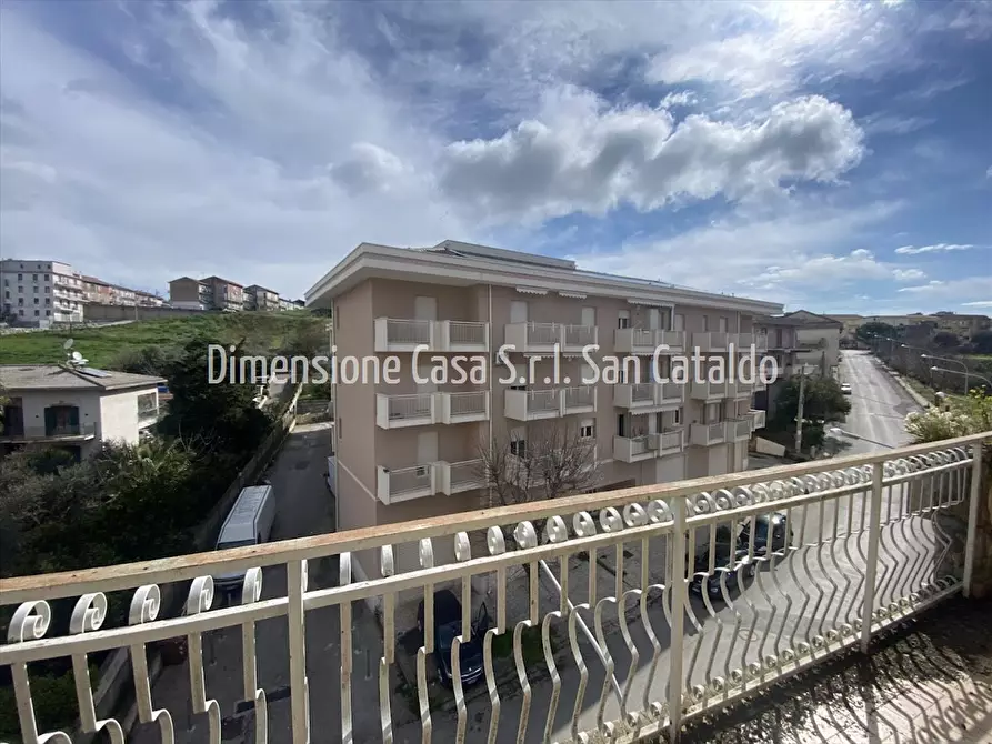 Immagine 5 di Appartamento in vendita  in Via Gabara, 11 a San Cataldo