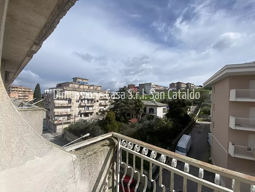 Immagine 6 di Appartamento in vendita  in Via Gabara, 11 a San Cataldo