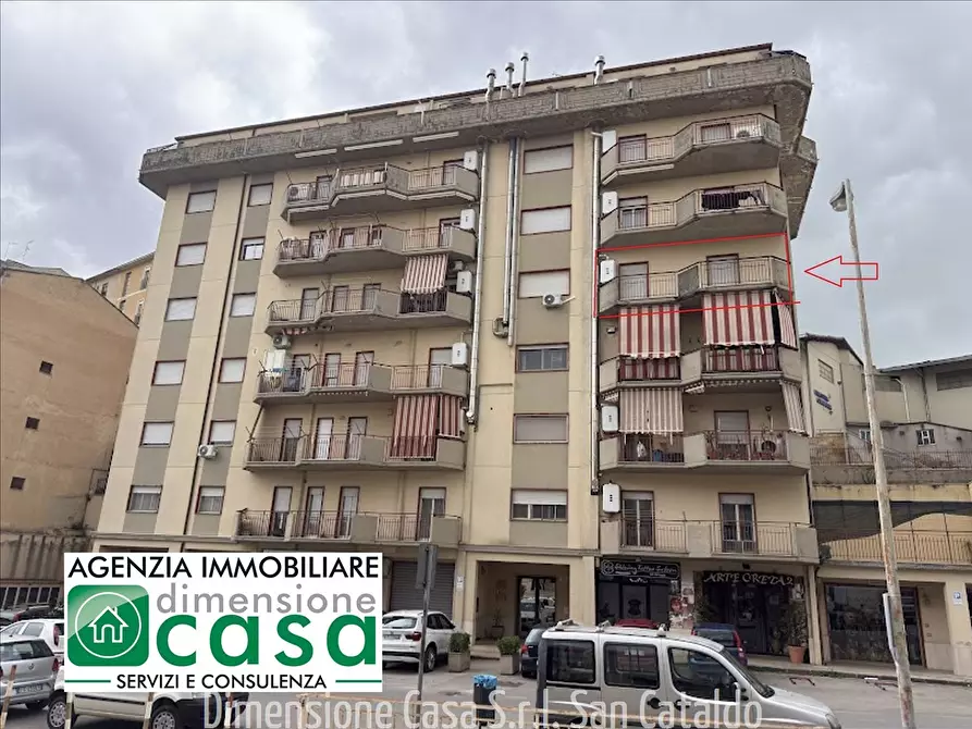 Immagine 1 di Appartamento in vendita  in Via Vassallo Ernesto, 26 a Caltanissetta