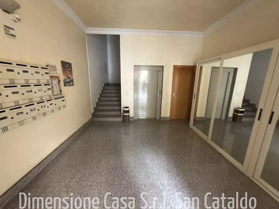 Immagine 3 di Appartamento in vendita  in Via Vassallo Ernesto, 26 a Caltanissetta