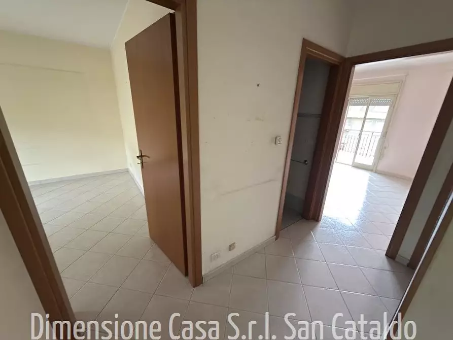 Immagine 5 di Appartamento in vendita  in Via Vassallo Ernesto, 26 a Caltanissetta