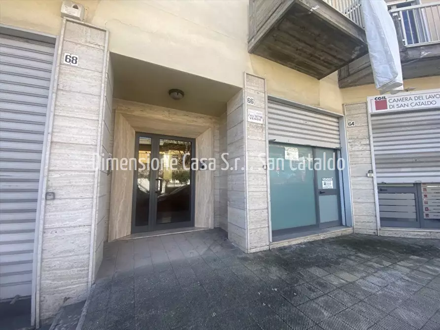 Immagine 4 di Appartamento in affitto  in Via Trieste 66 a San Cataldo