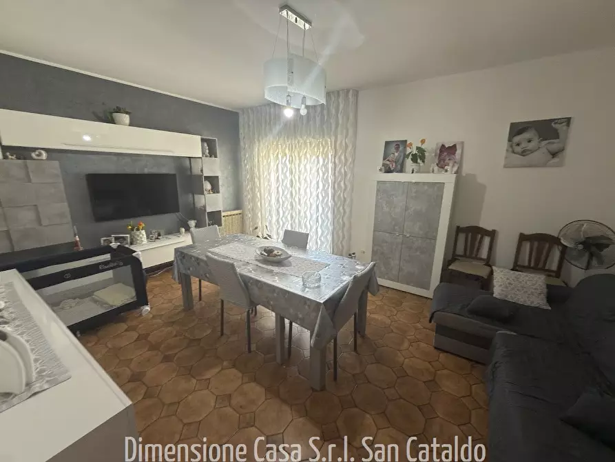 Immagine 8 di Appartamento in vendita  in via Genova, 1 a San Cataldo