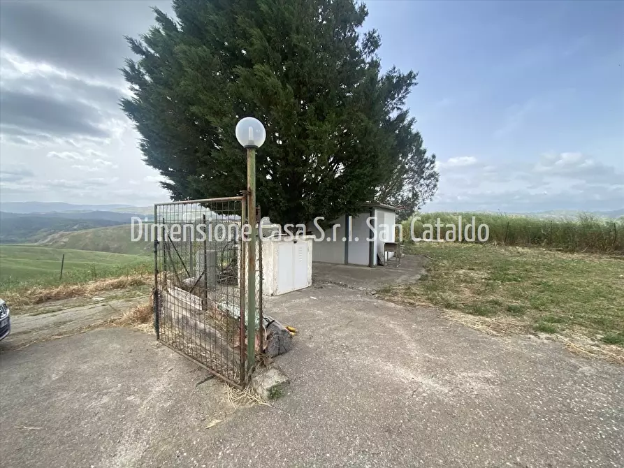 Immagine 4 di Rustico / casale in vendita  in Contrada Pescazzo, snc a Caltanissetta
