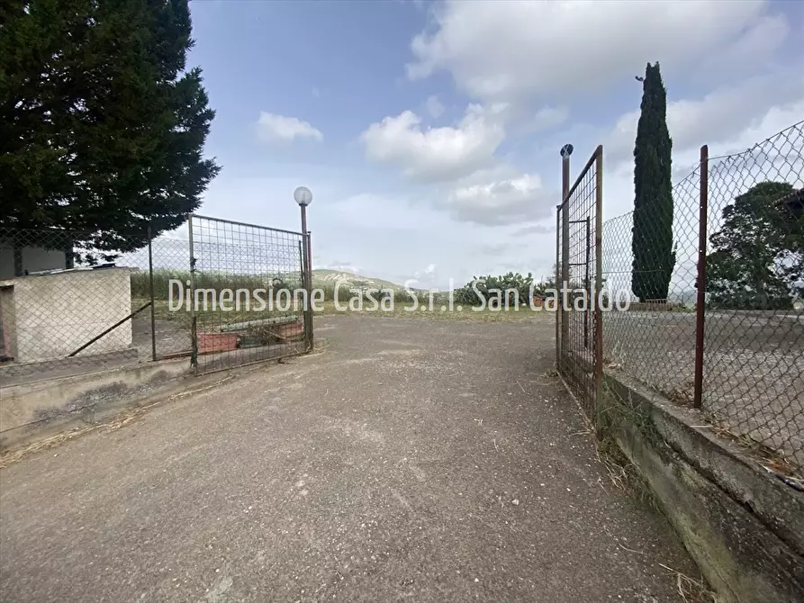 Immagine 3 di Rustico / casale in vendita  in Contrada Pescazzo, snc a Caltanissetta